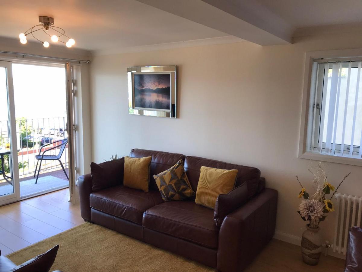 Beautiful 3-Bed Apartment In גורוק מראה חיצוני תמונה
